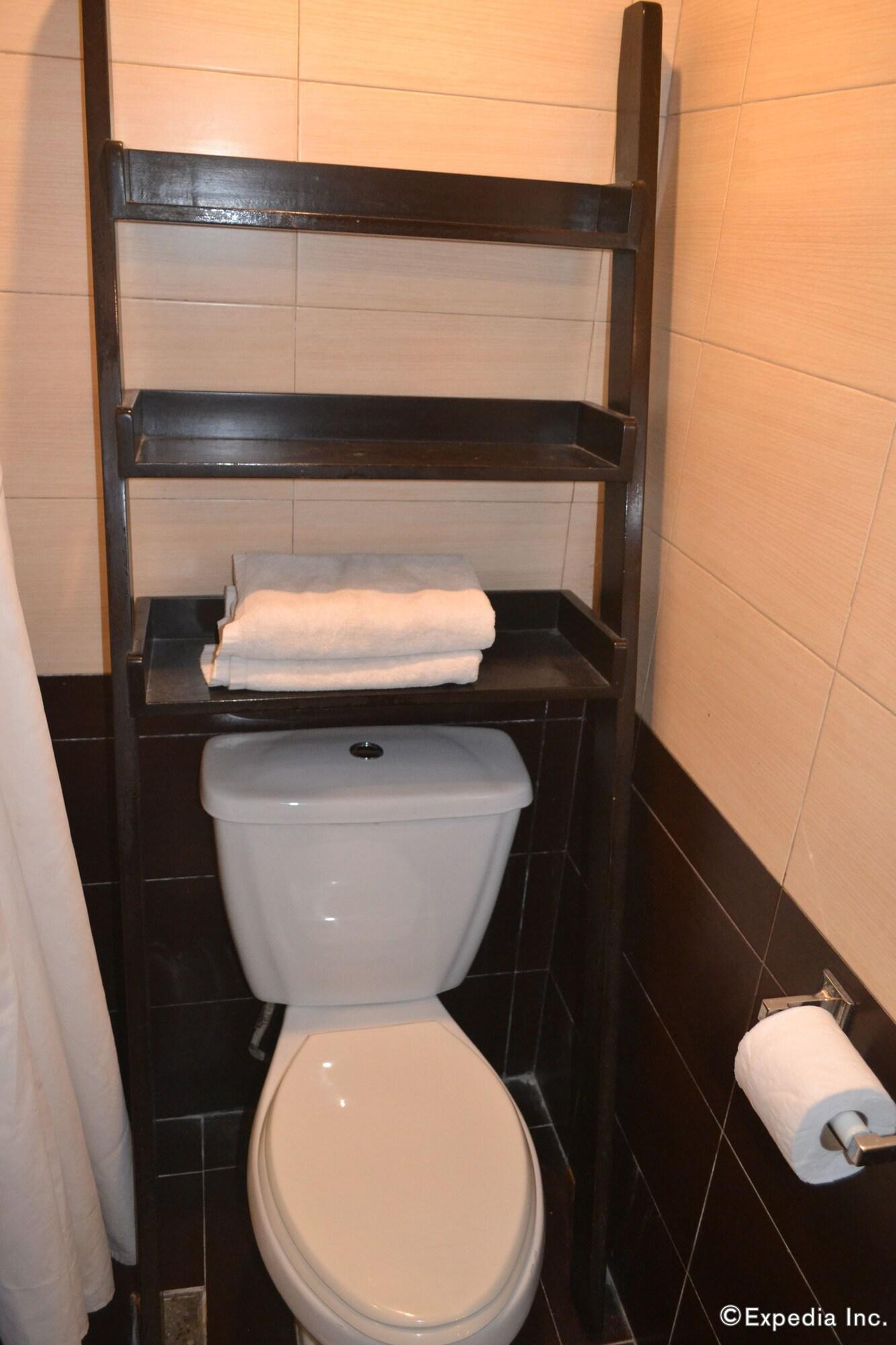 Lancaster Hotel Cebu 막탄 외부 사진