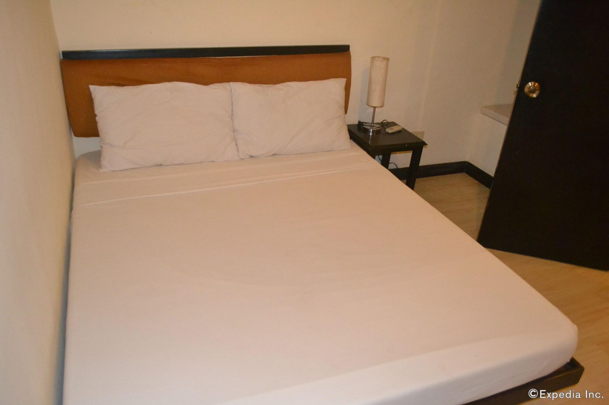 Lancaster Hotel Cebu 막탄 외부 사진