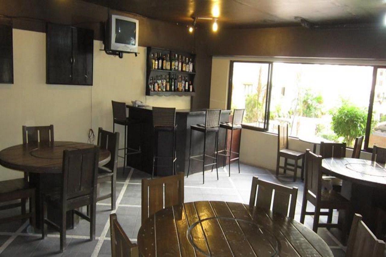 Lancaster Hotel Cebu 막탄 외부 사진