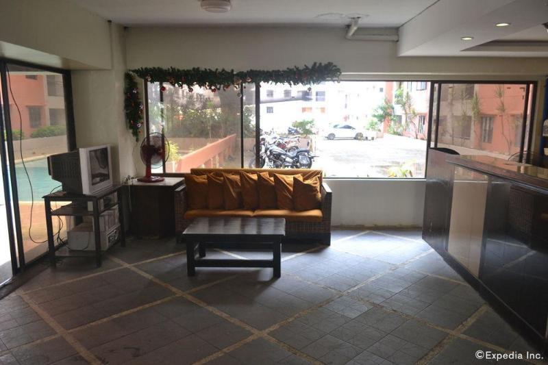 Lancaster Hotel Cebu 막탄 외부 사진