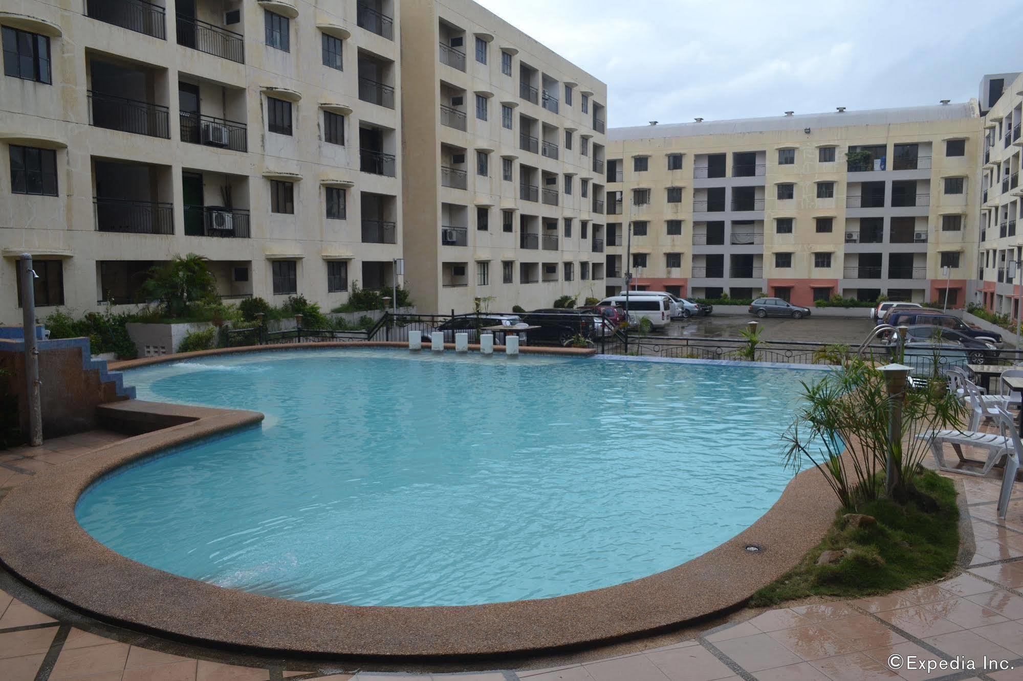 Lancaster Hotel Cebu 막탄 외부 사진