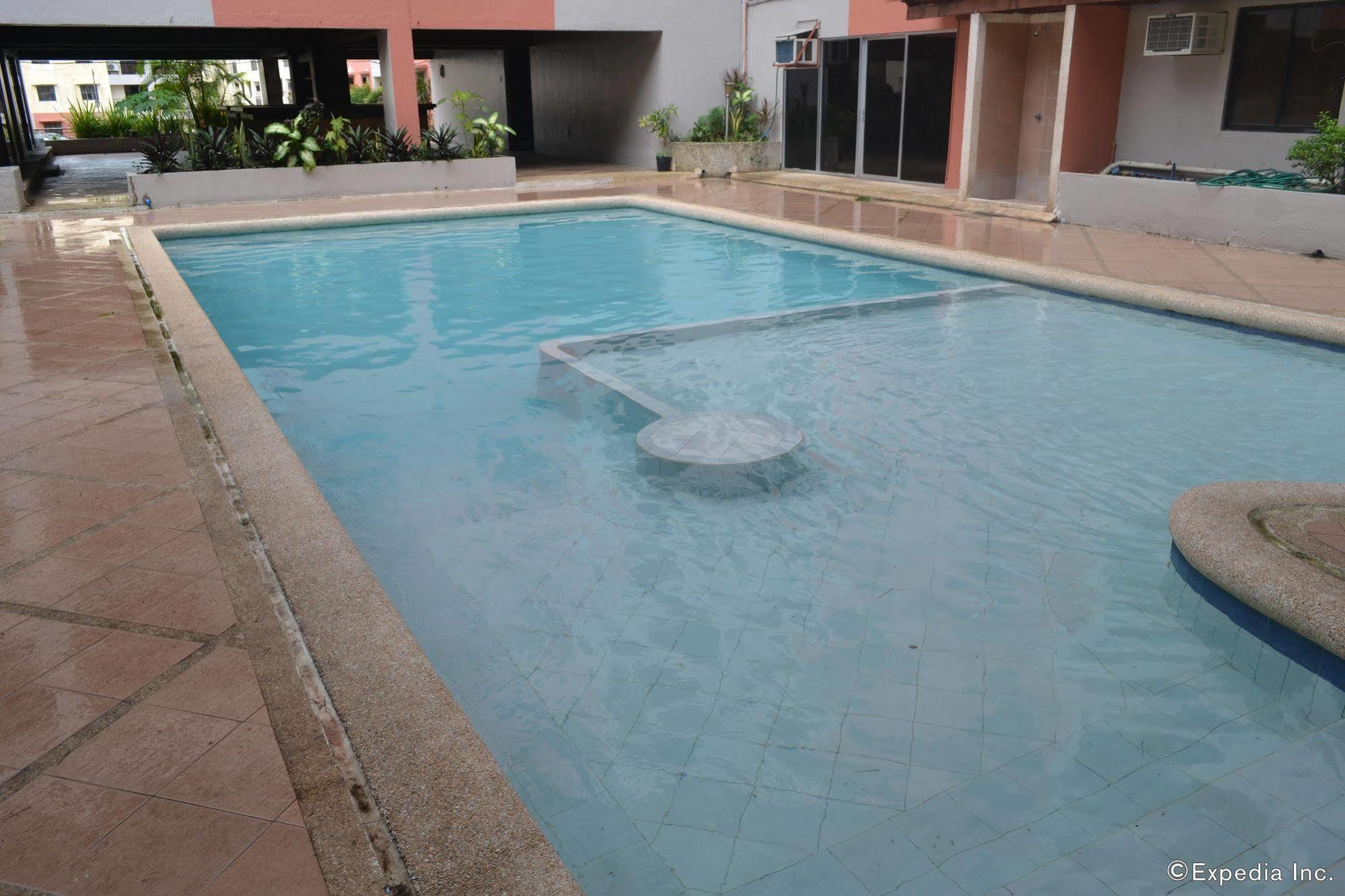 Lancaster Hotel Cebu 막탄 외부 사진